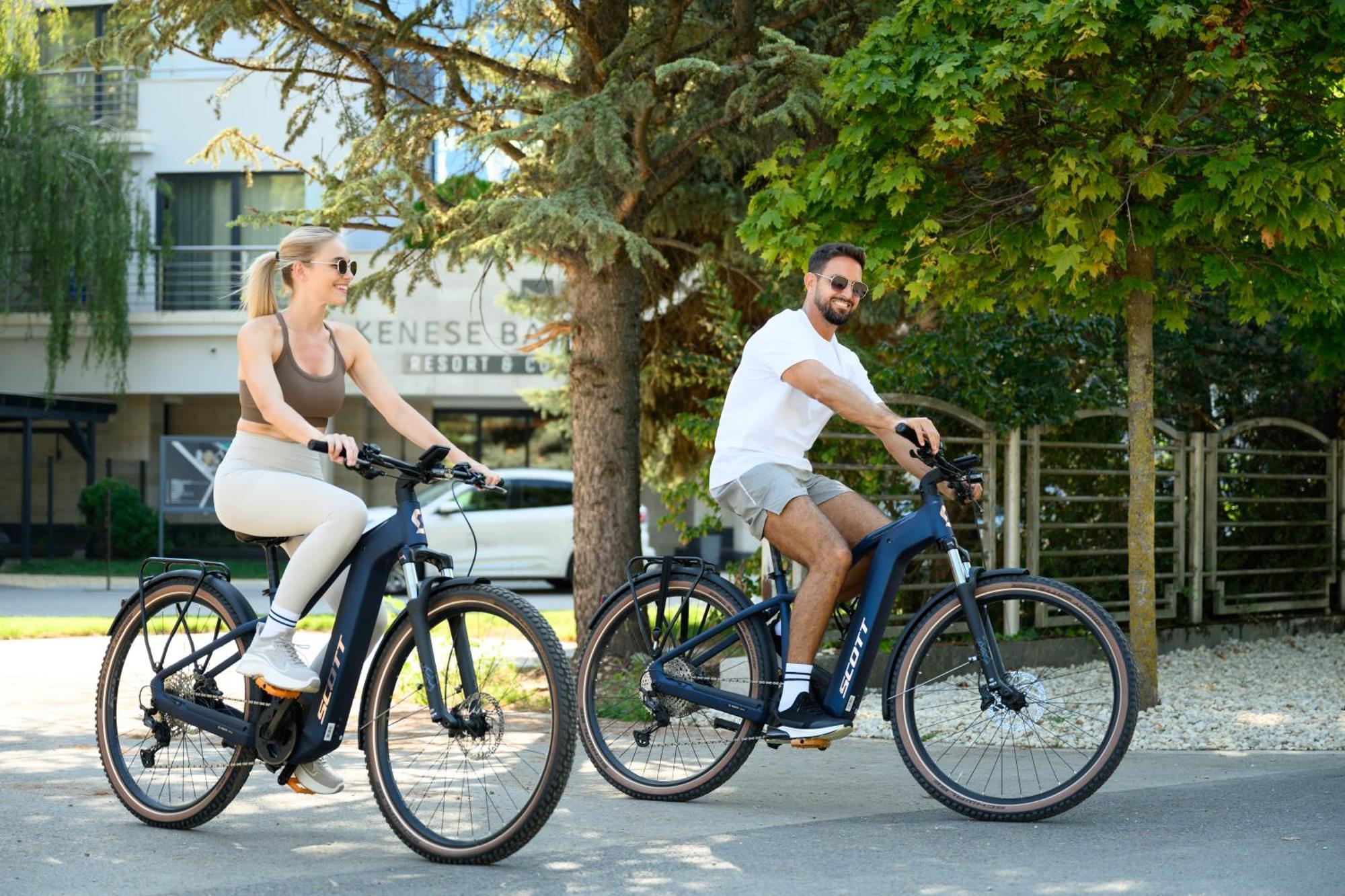 Kenese Bay Garden Resort & Conference Balatonkenese Dış mekan fotoğraf